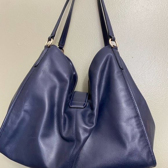 Coach Carlyle Bag‎ - Picture 12 of 16